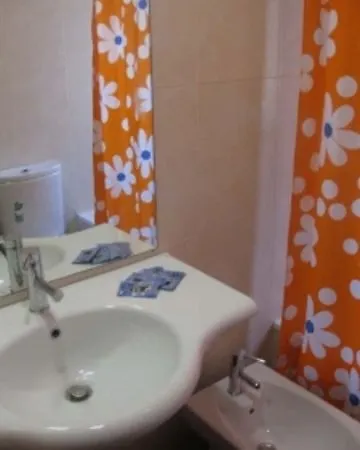 Viviendas Turisticas Vacacionales Puerta Real Hotel Granada