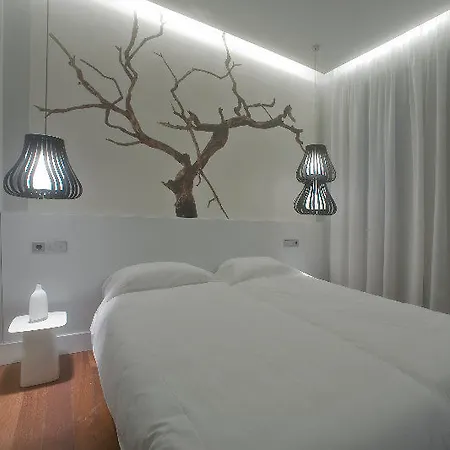 Khu Hotel