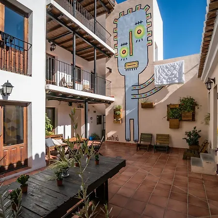 Bellavista Apartment *