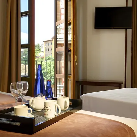 Exe Triunfo Hotel Granada