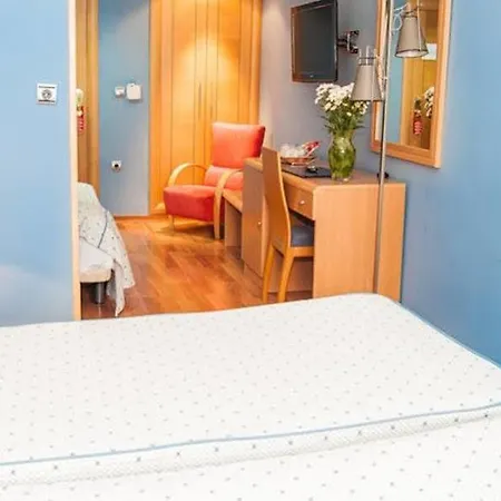 Hotel Reino De 3*