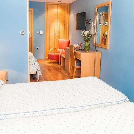 Reino De Hotel 3*