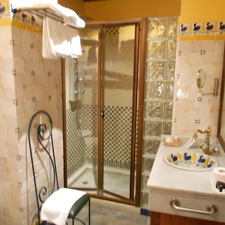 Del Toro Hotel Granada