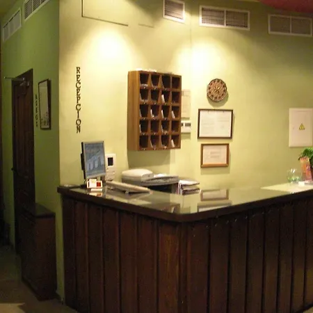 Del Toro Hotel
