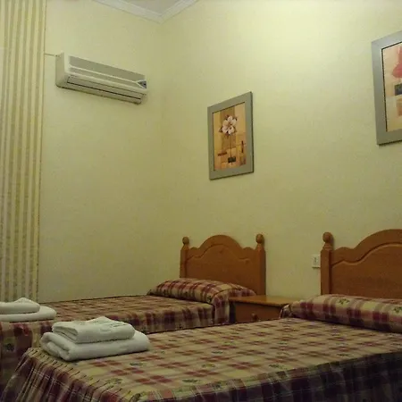 La Milagrosa Πανσιόν