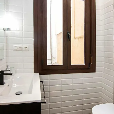Gran Via Luxury 3br アパート
