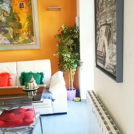 Luxury Plaza Nueva Appartement *