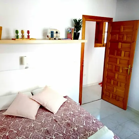 Konukevi Conde Cecilio 2*