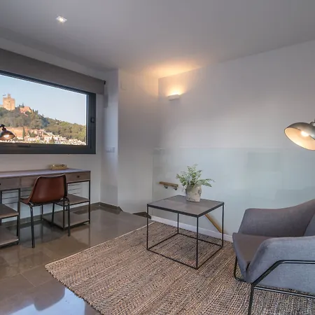아파트 Chezmoihomes Plaza Nueva Penthouse