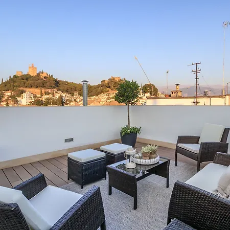 아파트 Chezmoihomes Plaza Nueva Penthouse *