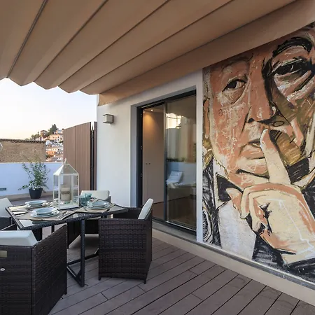 Chezmoihomes Plaza Nueva Penthouse 아파트 *