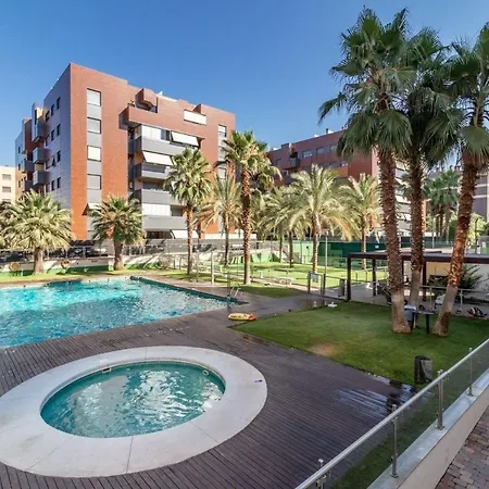 Cris I ,piscina-gym&parking, Parque De Ciencias Granada