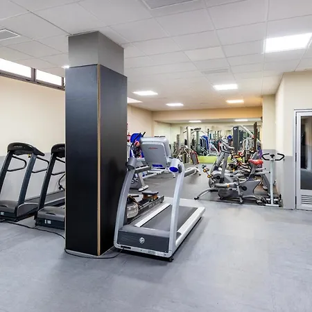 Cris I ,piscina-gym&parking, Parque De Ciencias Apartamento *
