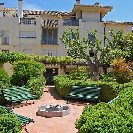Un Vergel Al Pie De La Alhambra. Enjoy It Now!! 그라나다