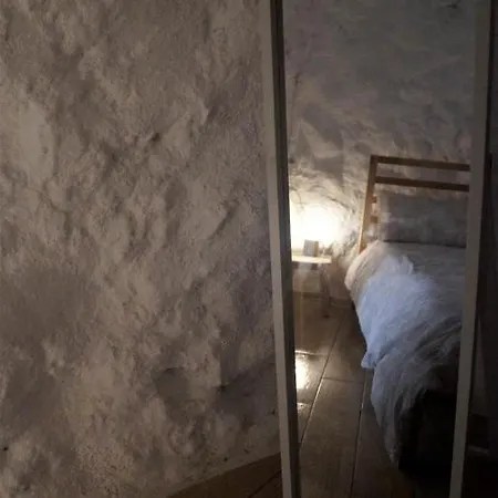Casa Cueva “la Estrella” Kır Evi