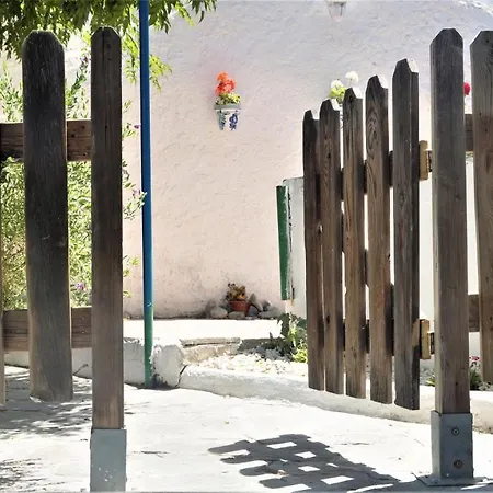 Casa Cueva “la Estrella” Kır Evi