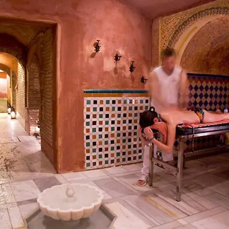 Casa Alhambra - Centro Histórico Con Jardín Privado *