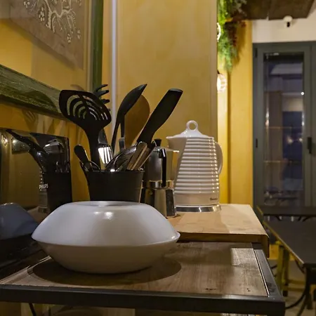 Carlota Braun Hostal