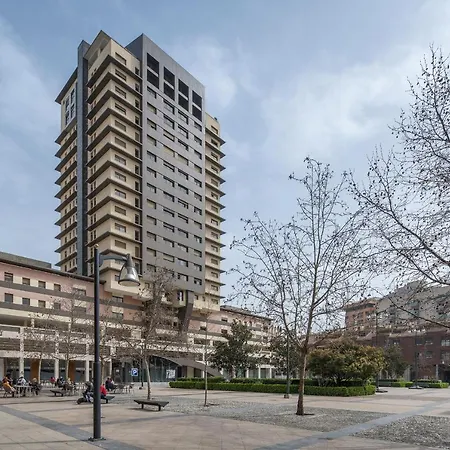 Atico Granada, Penthouse, 18-19th Floor, Centre, Views, Terrace, Free Parking * Granada