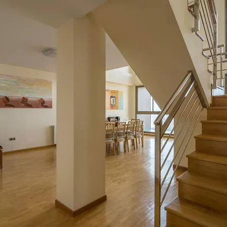 Apartment Atico Granada, Penthouse, 18-19th Floor, Centre, Views, Terrace, Free Parking *