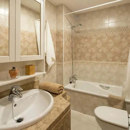 Atico Granada, Penthouse, 18-19th Floor, Centre, Views, Terrace, Free Parking * Granada