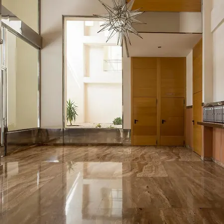 Atico Granada, Penthouse, 18-19th Floor, Centre, Views, Terrace, Free Parking * Granada