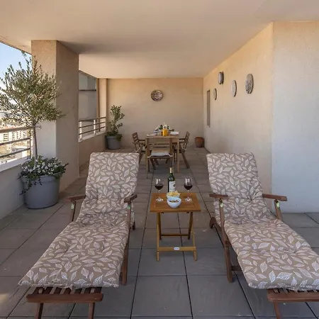 Atico Granada, Penthouse, 18-19th Floor, Centre, Views, Terrace, Free Parking * Granada