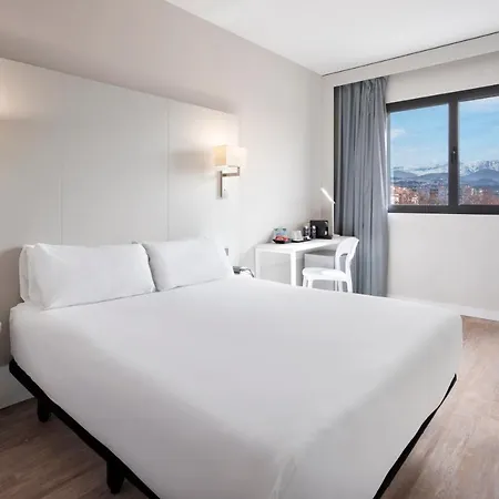 Estacion Hotel 4*