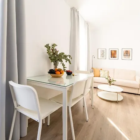 Con Encanto En El Centro De Appartement