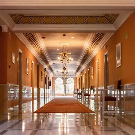 Hotel Alhambra Palace