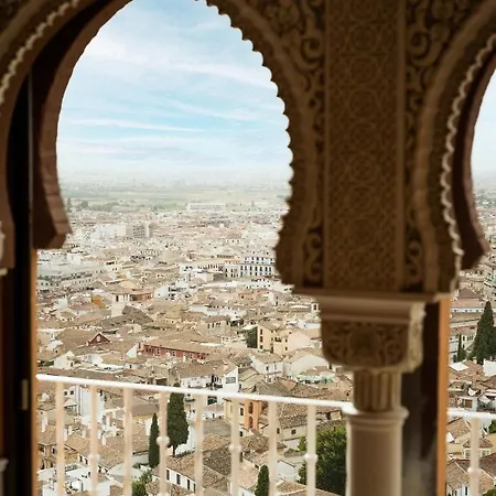 Alhambra Palace Hotel 5*