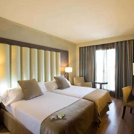 سيركوتيل جران لونا دي جرانادا 4*