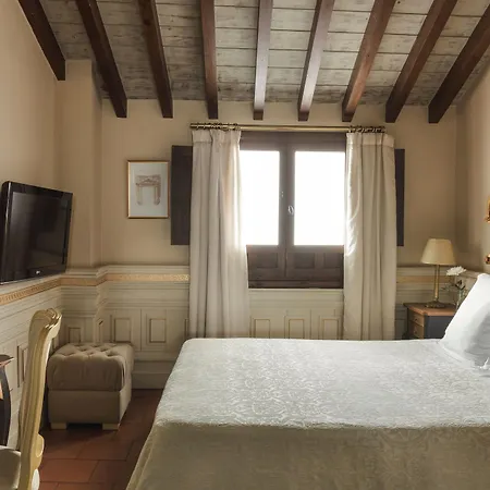 Casa 1800 Hotel 3*