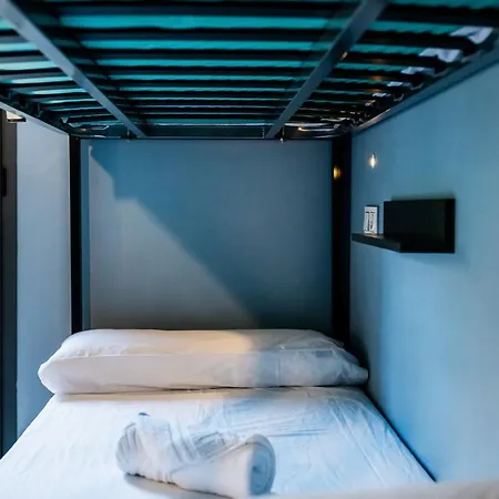 Hostal Carlota Braun *