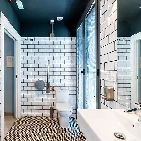 Carlota Braun Hostal