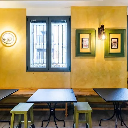 Carlota Braun Hostal