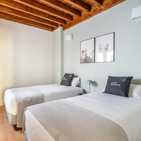 Limehome Calle Mirasol غرناطة