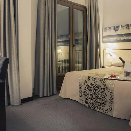 Macia Plaza Hotel