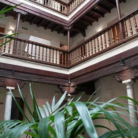 Hotel Mercader De Sedas Granada