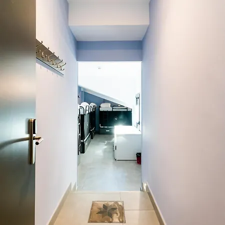 Carlota Braun Hostal Granada