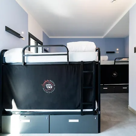 Carlota Braun Hostal Granada