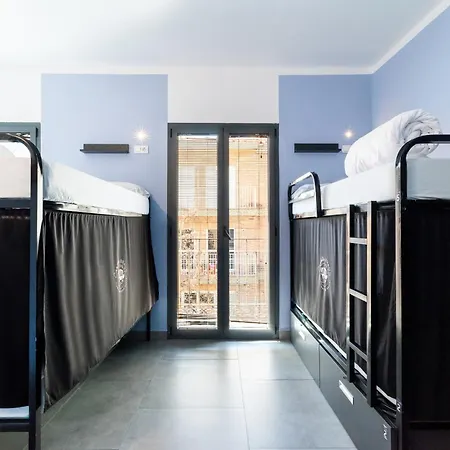 Carlota Braun Hostal *