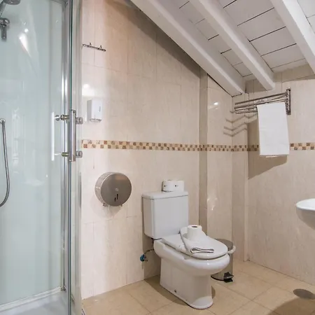 Tuguest Atico Gracia Apartamento Granada