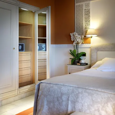 Alhambra Palace 5*