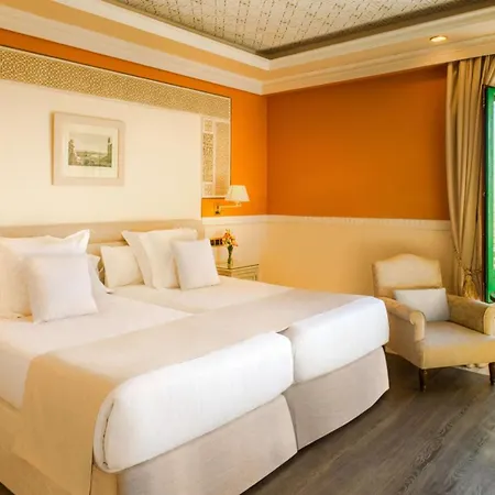 Alhambra Palace 5*
