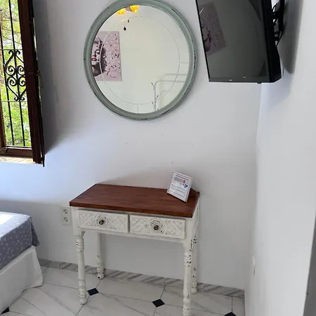 Hotelito Suecia Konukevi 2*