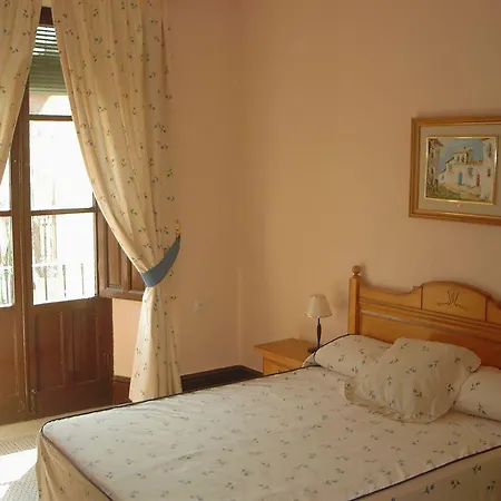 Oyo Fonda Sanchez 2*