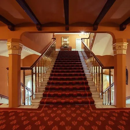 Hotel Alhambra Palace 5*