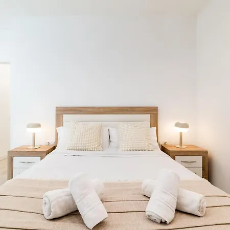 Wekey Homes Granada, Elvira Centro Apartment *