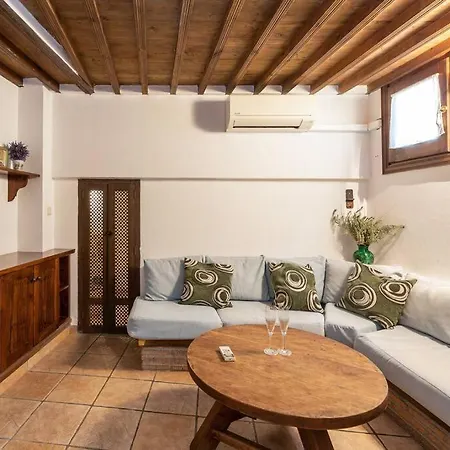 Woody - Loft Type - Perfect For Couples Apartment
